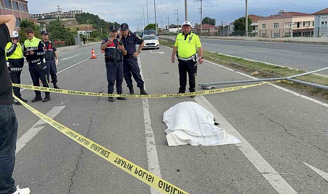 Refakatçi olarak hastaneye giderken kazada hayatını kaybetti