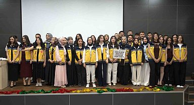 RTEÜ Sağlık Hizmetleri Meslek Yüksek Okulu'nda mezuniyet coşkusu