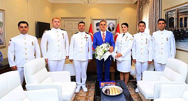 Sahil Güvenlik komutanından Vali Akbıyık'a ziyaret