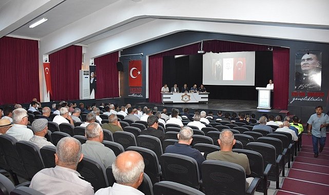Salihli'de muhtarlar toplantısı yapıldı: Talepler ve sorunlar masaya yatırıldı