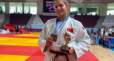 Salihlili Hira Kılkış Türkiye Şampiyonu oldu