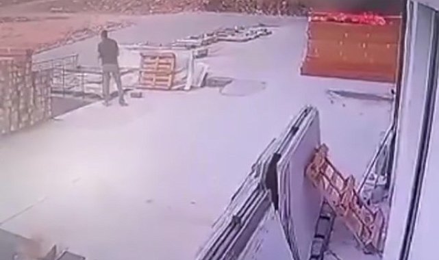 Şanlıurfa'da milyonlarca liralık zarara yol açan yangının görüntüleri ortaya çıktı