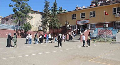 Şanlıurfa'da öğrencilerin YKS heyecanı