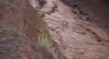 Saray ilçesinde sağanak yağış sele neden oldu