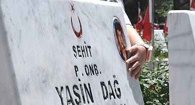 Şehit babalarının buruk Babalar Günü: "O bize gelemiyor, biz ona geldik"