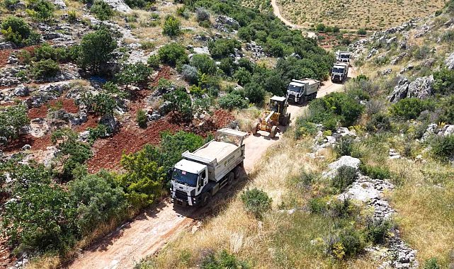 Şehitkamil'de arazi yolları açma çalışmaları sürüyor