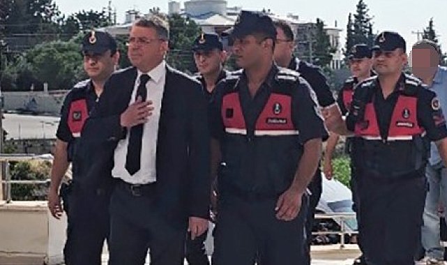 Silifke Belediyesi'ne yönelik 'rüşvet' soruşturmasında belediye başkanı ile birlikte 9 kişi tutuklandı