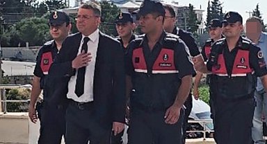 Silifke Belediyesi'ne yönelik 'rüşvet' soruşturmasında belediye başkanı ile birlikte 9 kişi tutuklandı