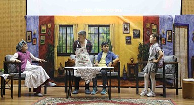 Simav'da "Aile" temalı tiyatro festivalinin ödül töreni düzenlendi