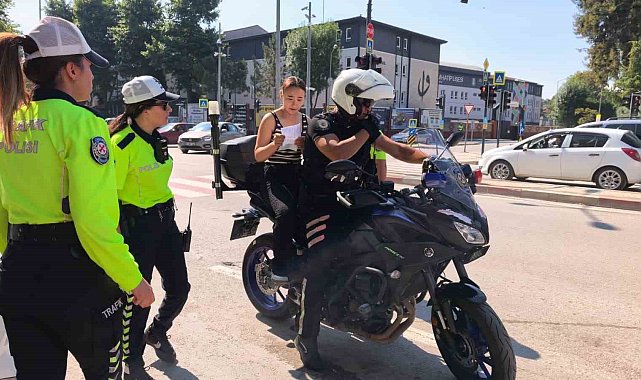 Sınava 1 dakika kala polis yetiştirdi