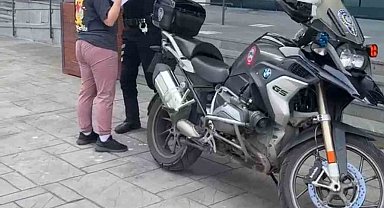 Sınava yetişemeyen adayın imdadına polis yetişti
