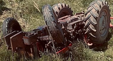 Sivas'ta kontrolden çıkan traktör devrildi: 1 ağır yaralı