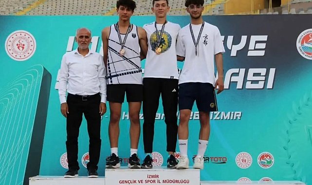 Sivaslı atletler madalya ile döndü