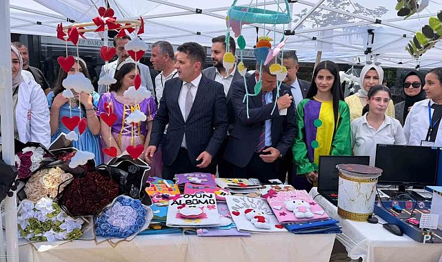 Siverek'te "Maarifin Kalbinde Marifetli Gençlik" fuarı açıldı