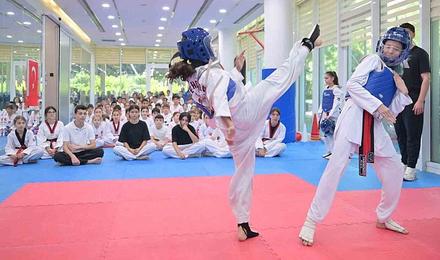 Spor okullarının minik yıldızları hünerlerini sergiledi