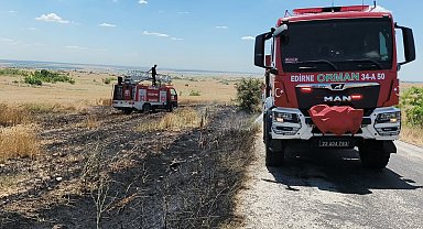 Süloğlu'nda tarla yangını: Buğday ekili alan zarar gördü