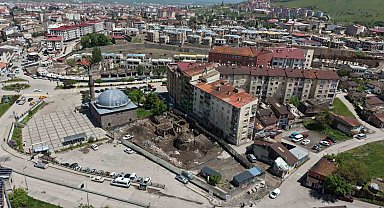 Tarihe ve geleceğe güçlü dokunuş: Ahi Toman Baba Kümbeti restore ediliyor
