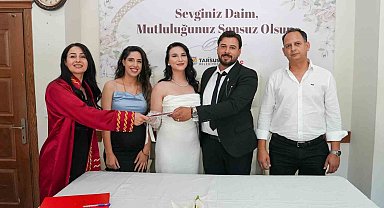 Tarsus'ta 26.06.2026 yoğunluğu: Nikah salonunda 20 çiftin mutluluğu