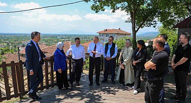 TBMM Yapay Zeka Araştırma Komisyonu Başkanı Dönmez ve Sarıeroğlu, Konuralp Antik Kenti'ni gezdi