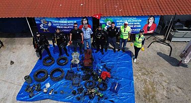 Tekirdağ'da deniz temizliği: Deniz dibinden lastik, sandalye ve plastik atıklar çıkarıldı