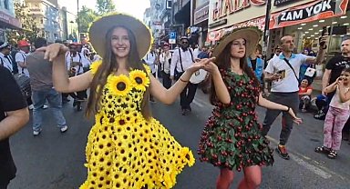 Tekirdağ'da "60. Uluslararası Kiraz Festivali" başladı