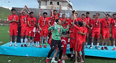Tekman'da futbol şöleni: 2026 Mustafa Çiftçi sezonu şampiyonu Hürriyetspor oldu