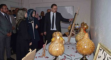 Tercan'da Hayat Boyu Öğrenme Haftası Sergisi açıldı