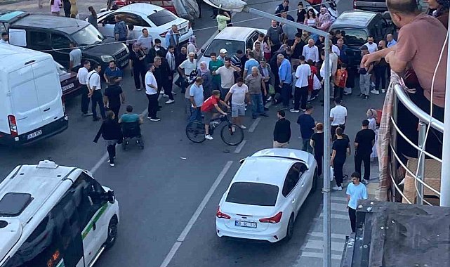 Ters yönden gelen otomobil ile motosiklet çarpıştı: 1 yaralı