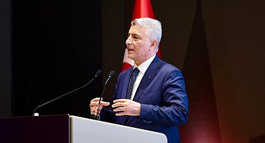 Ticaret Bakanı Ömer Bolat: "Türk otomotiv sektörü son 20 yılda 19 kez ihracat şampiyonu olmuştur"