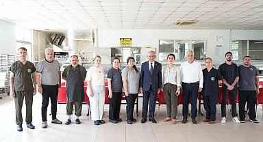 Turgutlu'da aşevine 12 ton 400 kiloluk kurban bağışı