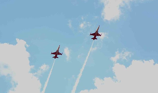 Türk Yıldızları'ndan Kastamonu'da keşif uçuşu