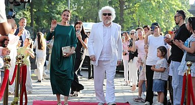 Türkiye-Kırgızistan Türk Film Günleri, 10'uncu kez Bişkek'te sinemaseverlerle buluştu