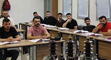 Türkiye'nin dört bir yanından gelen kursiyerler Erzincan'da eğitim alıyor