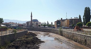 Türkülere konu olan ırmak yağışlarla yeniden hayat buldu