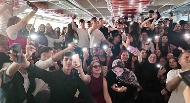 Ümraniyeli lise öğrencileri Boğaz turuyla mezuniyet coşkusunu yaşadı