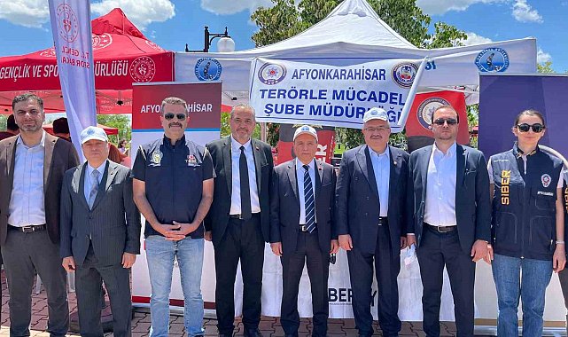 Üniversite gençliğine terör tuzaklarına karşı "El Ele" uyarısı