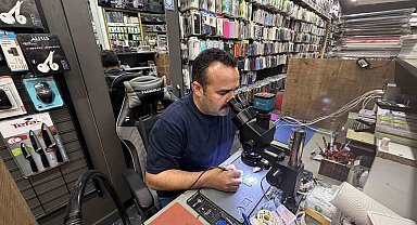 Uyurken telefonunuzu yastığın altına koymayın