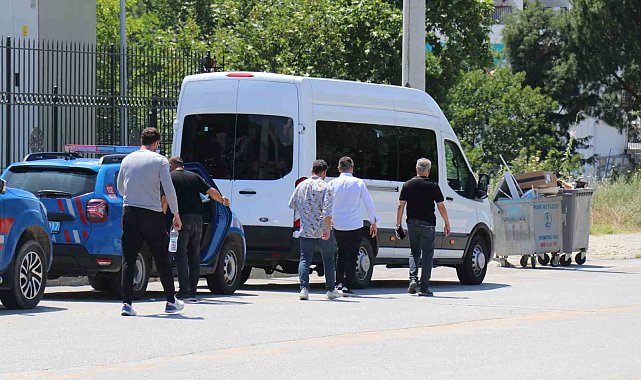 Uyuşturucu operasyonunda gözaltına alınan avukatlar adli tıbba sevk edildi