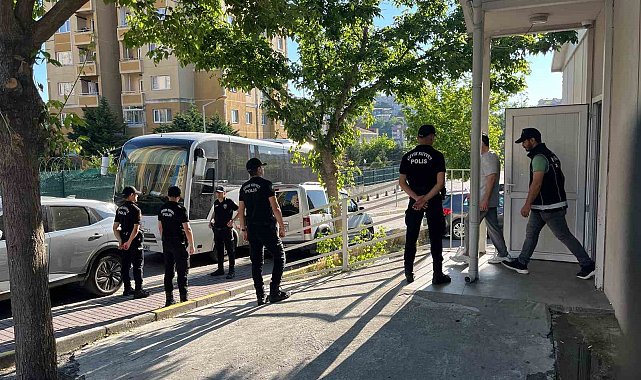 Uyuşturucu operasyonundan gözaltına alınan ünlüler adliyeye sevk edildi