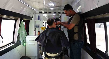Uzman çavuşluğu bırakıp mobil berber oldu