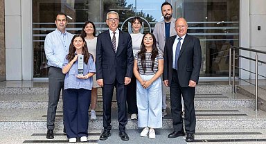 Yaşar Üniversitesi'ne altın ödül
