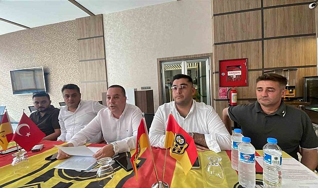 Yeni Malatyaspor Başkanı Abdullah Aksoğan: "Takımımızın sahaya çıkmasıyla ilgili herhangi bir problem bulunmuyor"