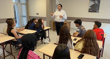 Yılmaz'dan YKS'ye girecek öğrencilere moral ve destek mesajı