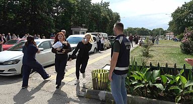 YKS'de son dakika yarışı: Kimi saniyelerle yetişti, kimi kapıda kaldı