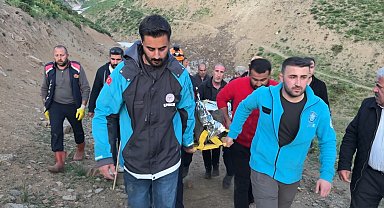 Yüksekova kırsalında zorlu kurtarma operasyonu: 6 saatlik mücadelenin ardından hastaneye ulaştırıldı