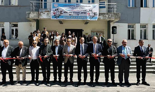 Yüksekova'da yıl sonu sergisi