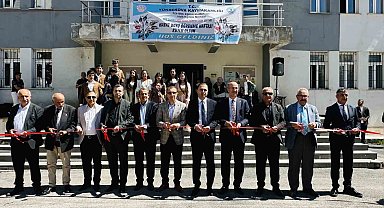 Yüksekova'da yıl sonu sergisi