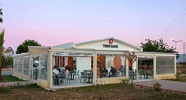 Yurt Kafe ve Işıklı Parkı öğrencilerin yeni buluşma noktası oldu