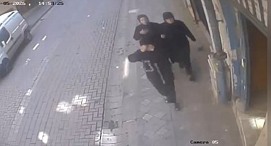 Zeytinburnu'nda hırsızlık yapan 3 şüpheli suçüstü yakalandı