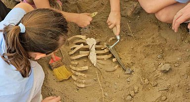 Zonguldak'ta çocuklar arkeolojik kazı heyecanı yaşadı